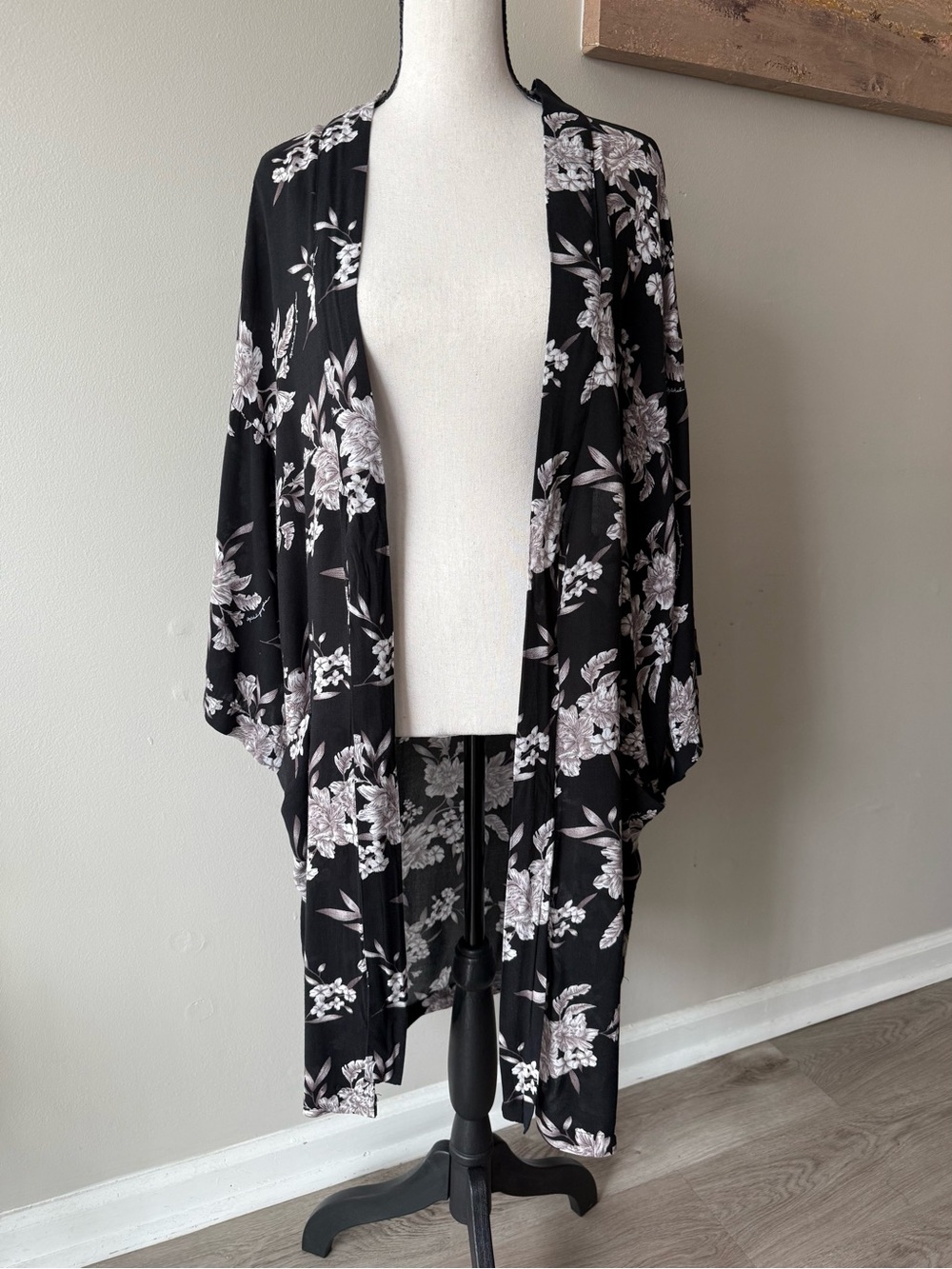 Spiritual Gangster Maya Black Floral Kimono -OS